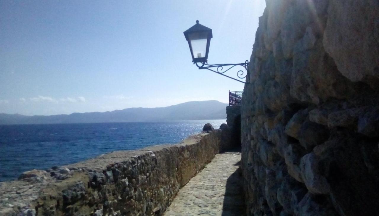 Guest house Byron's Sea View Monemvasia