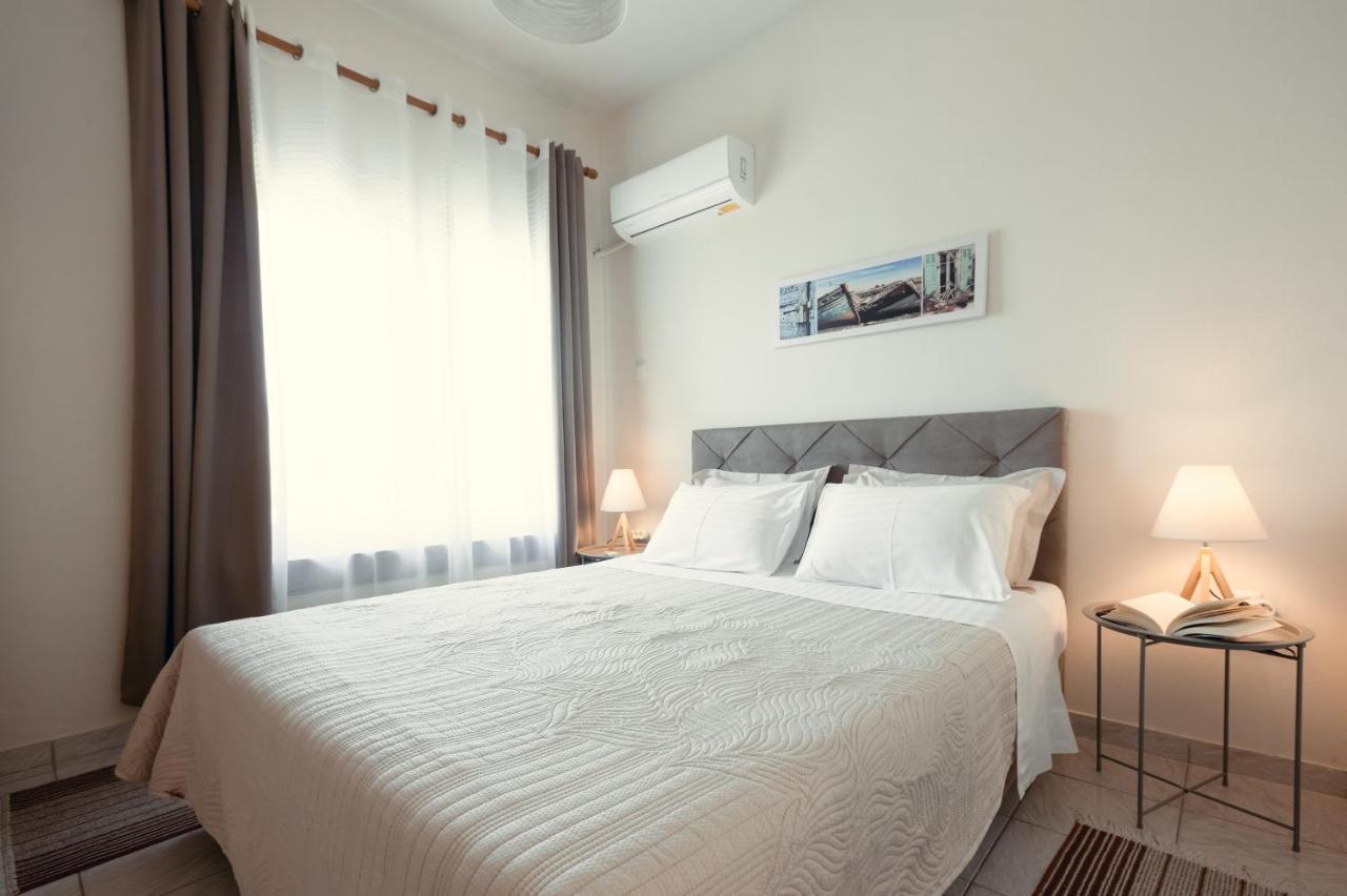 Bay View Apartment *