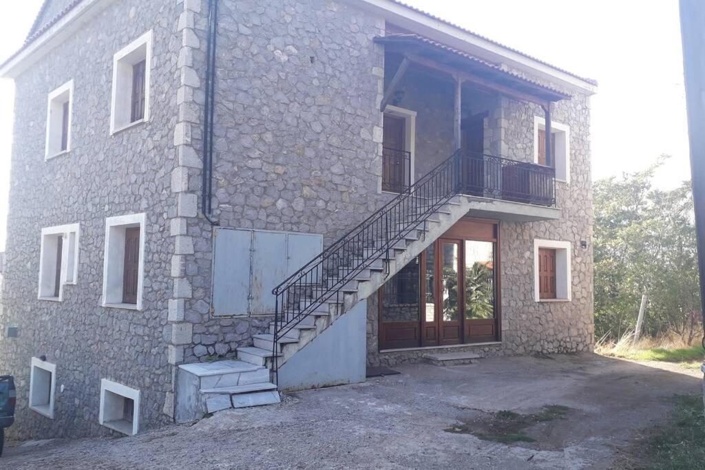 Apartment Efis House *