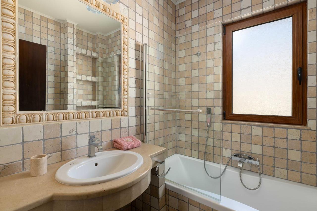 Villa Navarone With Private Pool *