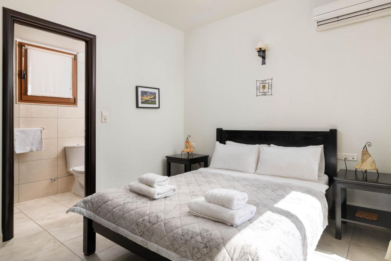 Navarone With Private Pool Villa