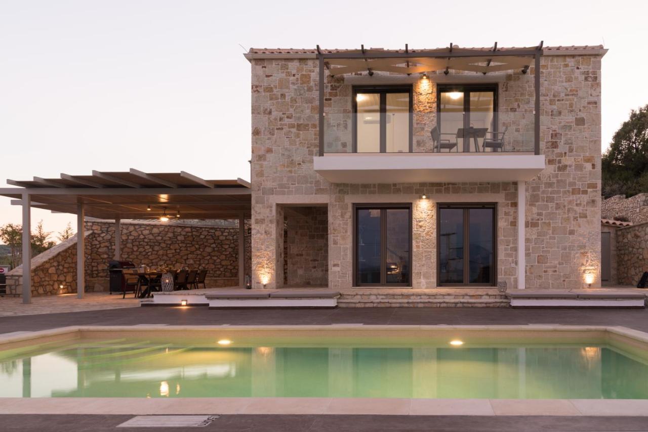 Villa Twin *