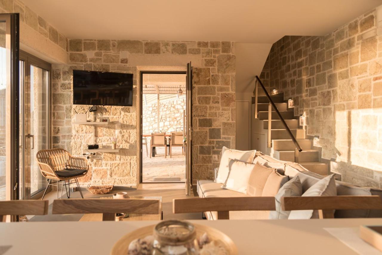 Twin Villa