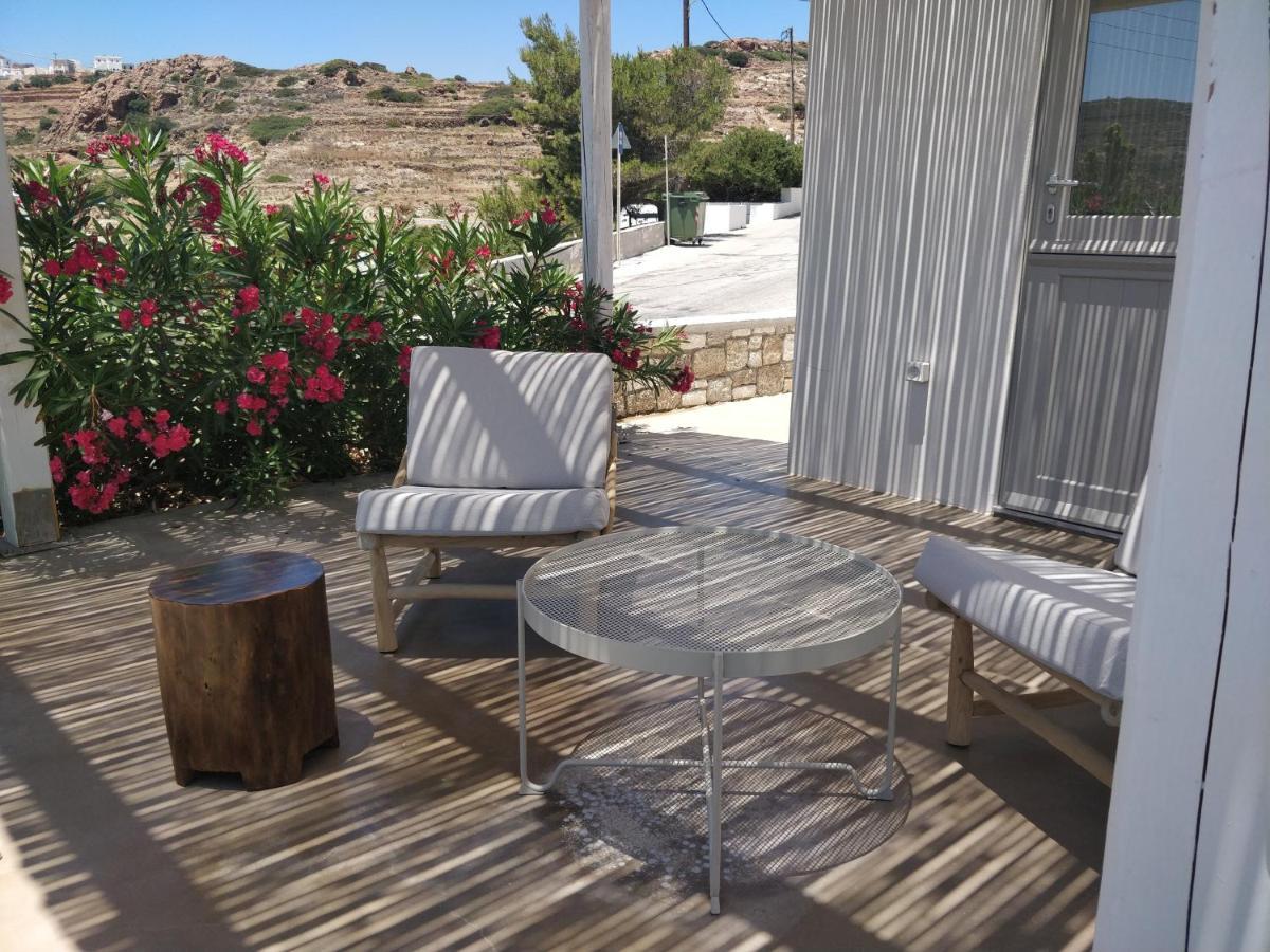 Psathaki Aparthotel Kimolos
