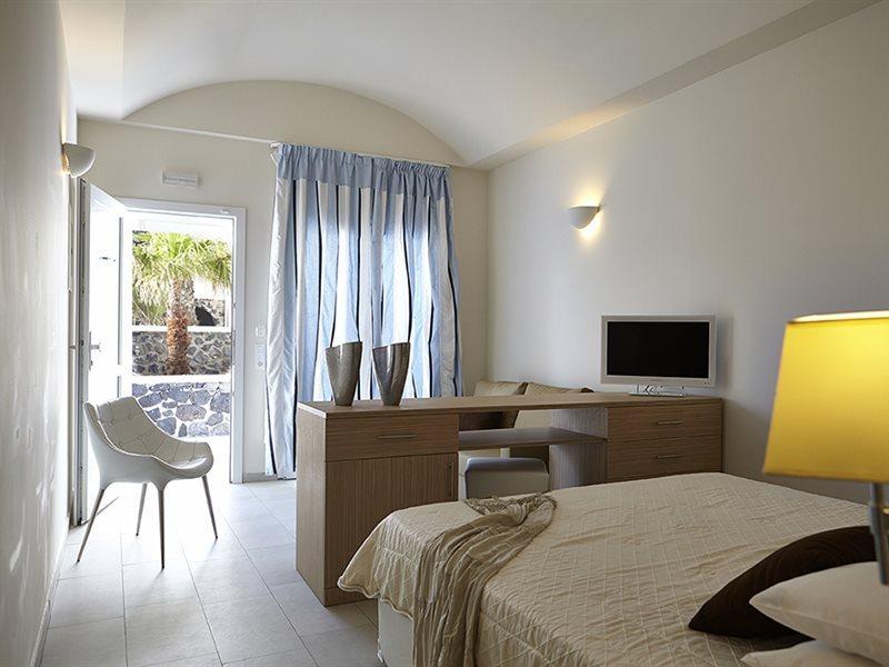 Orizontes Santorini Hotel 4*