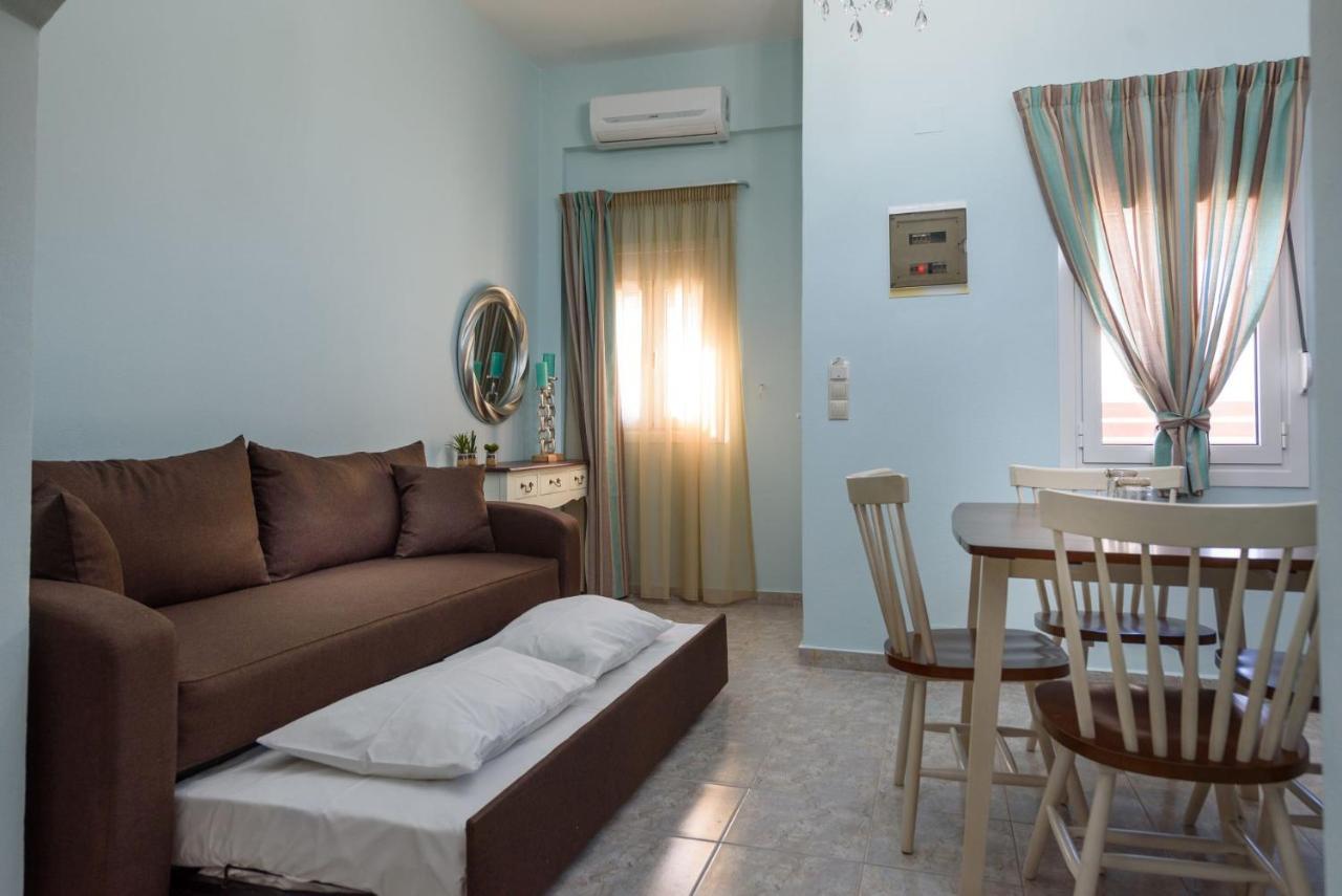 Apartment Spyros With Pool