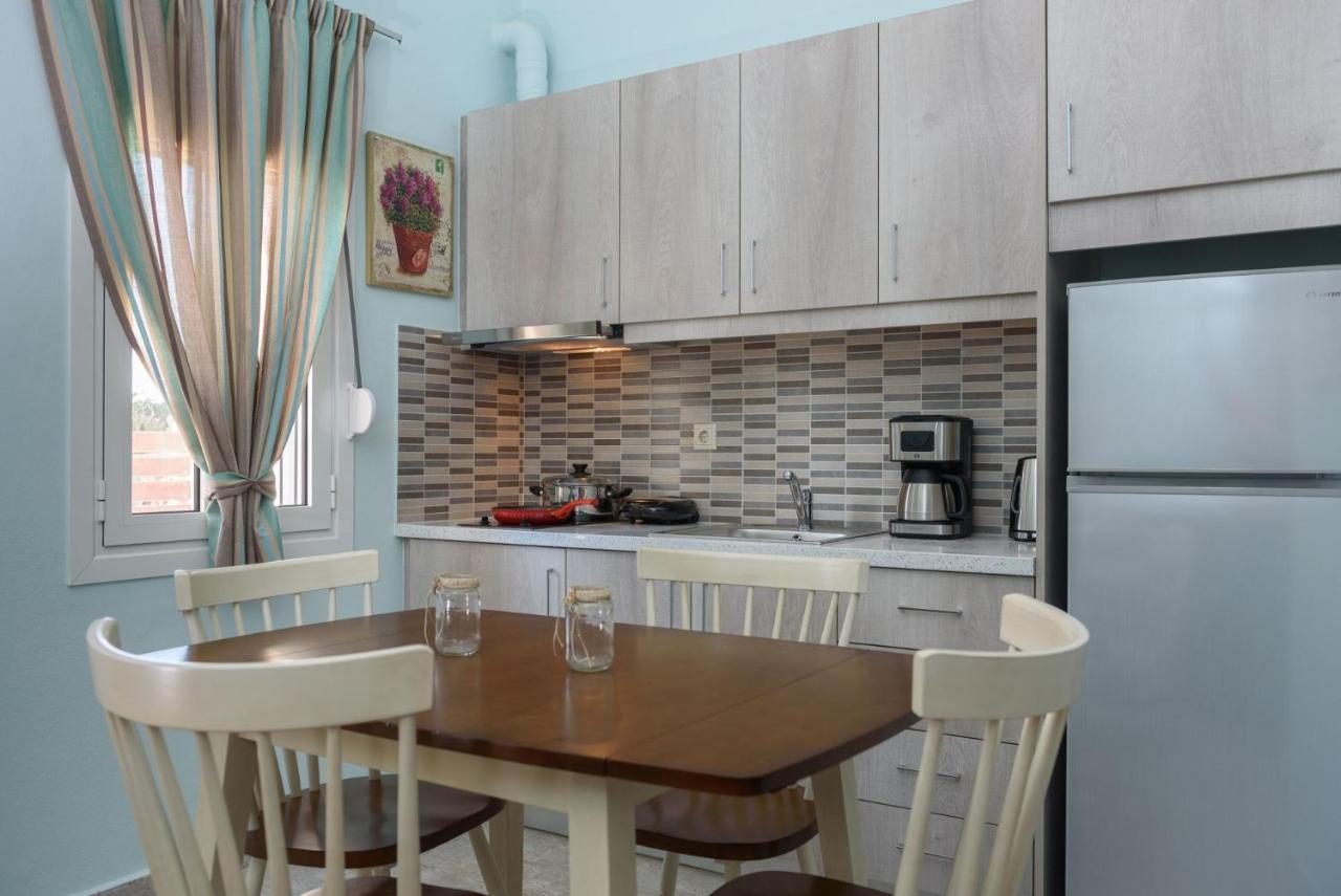 Spyros With Pool Apartment Kalamaki (Heraklion)