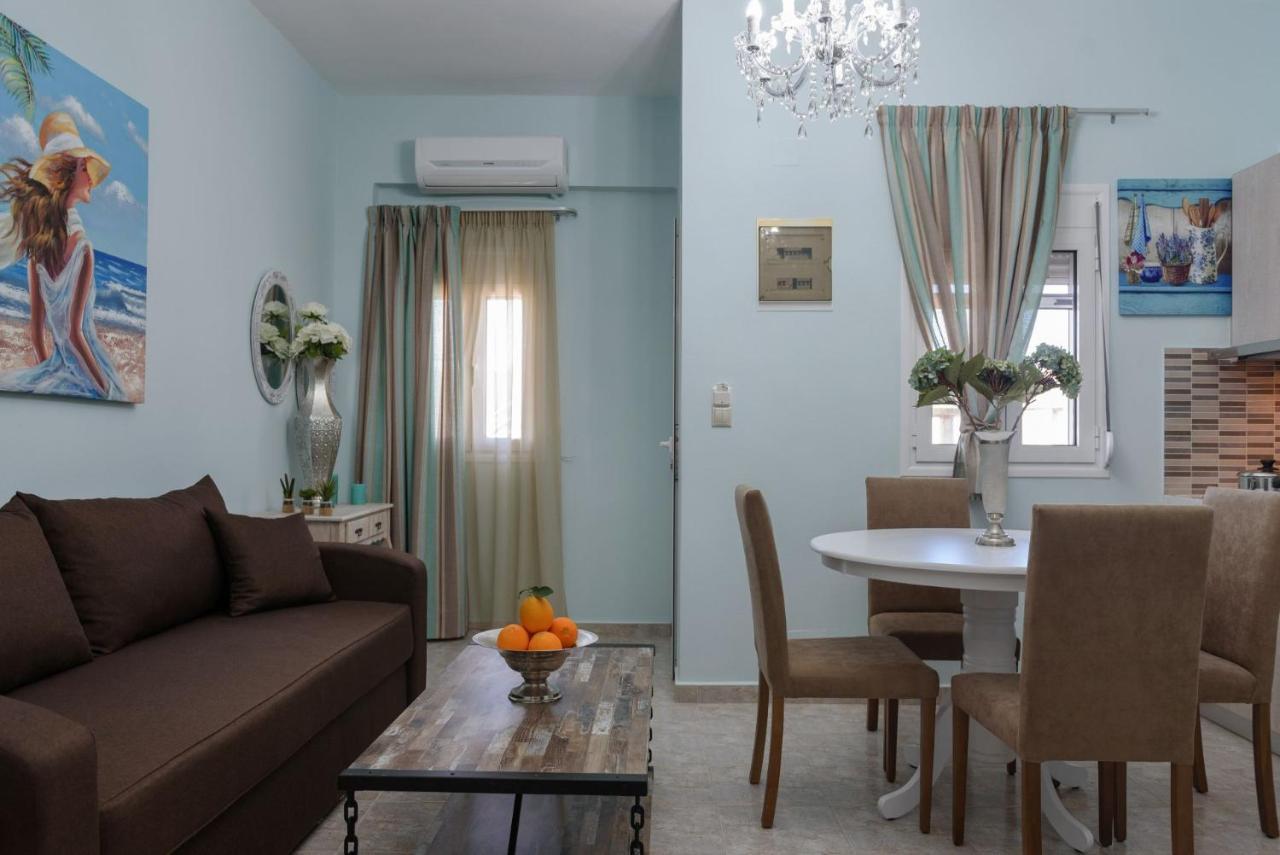 Spyros With Pool Apartment *
