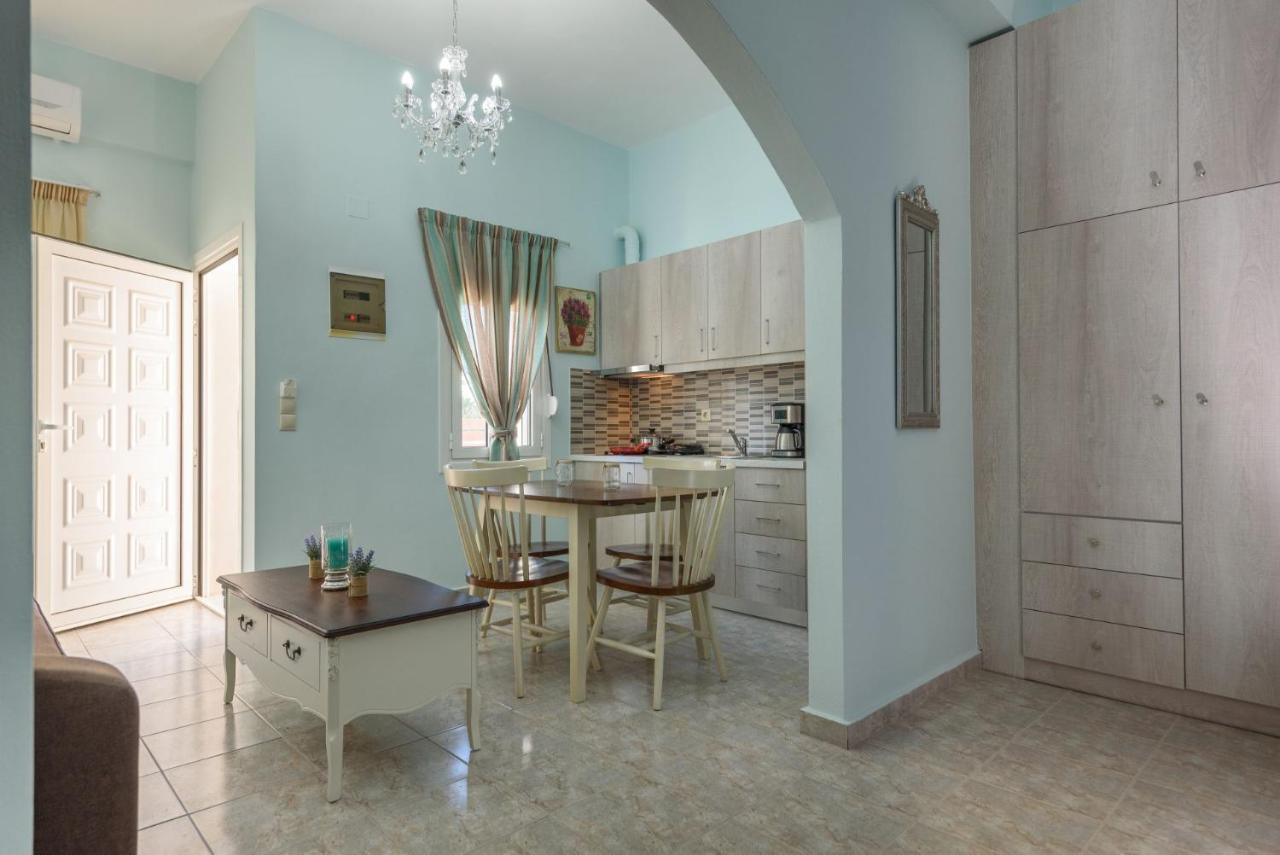 Spyros With Pool Apartment Kalamaki (Heraklion)