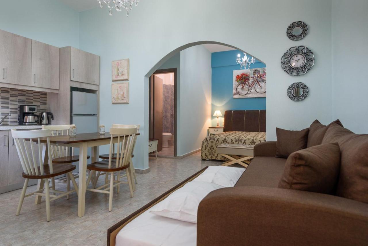 Spyros With Pool Apartment Kalamaki (Heraklion)