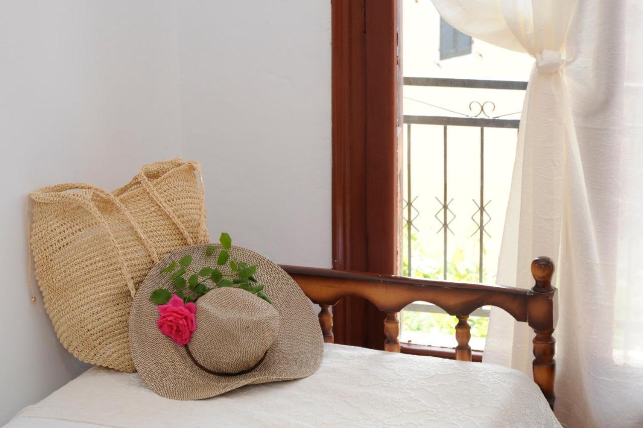 Traditional Greek Maisonette In Antiperni Village