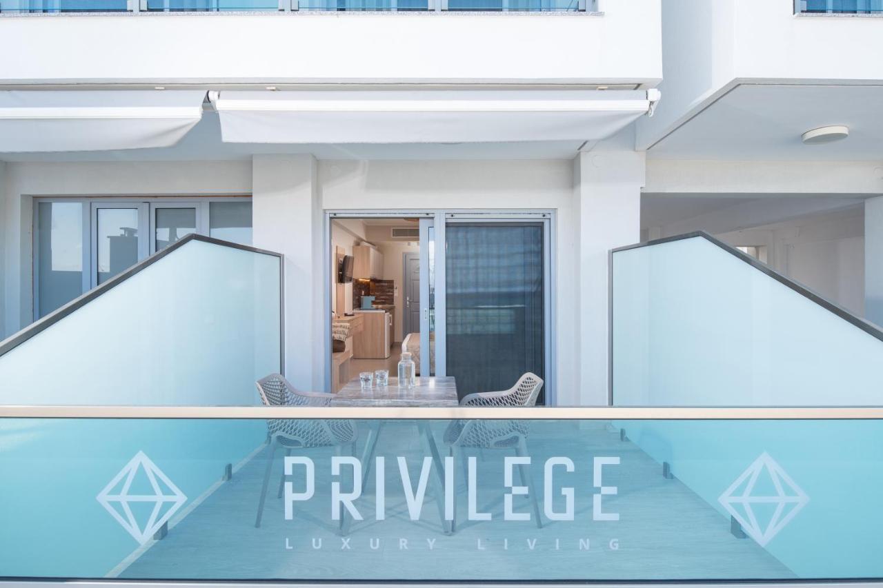 Apartment Privilege Luxury Living *
