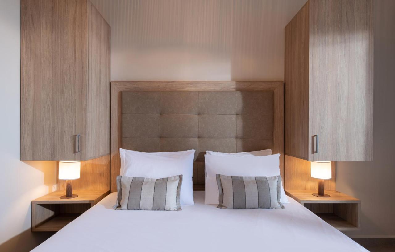 Privilege Luxury Living * Sarti