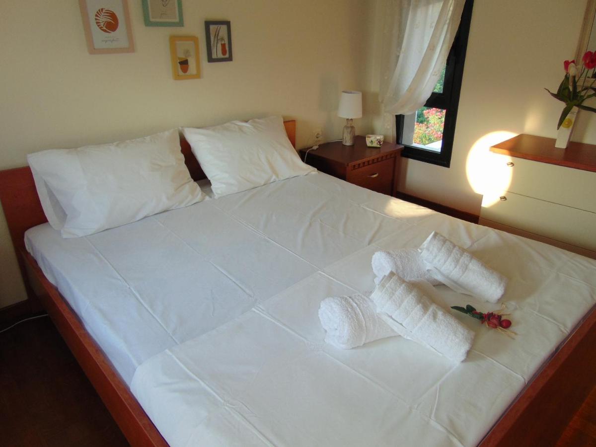 Crystal Bay Apartment Palaiontsiflikion