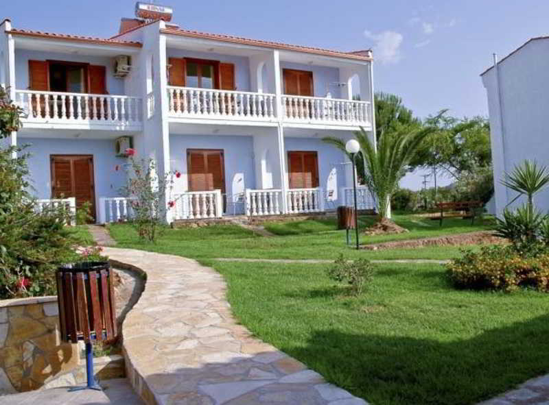Hotel Navarone Petrochori (Peloponnese)