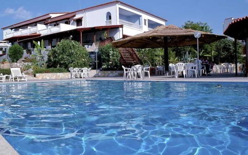 Navarone Hotel Petrochori (Peloponnese)