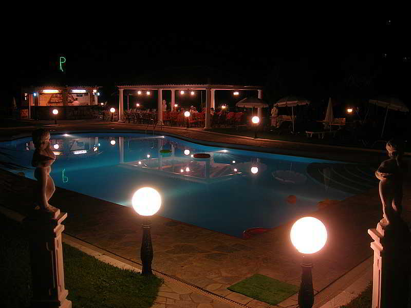 Regina Hotel Vasilatika (Corfu)