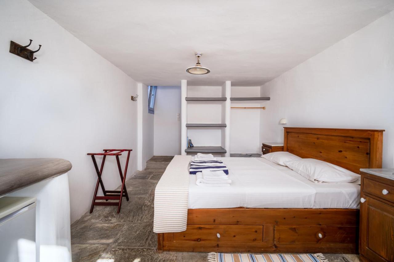 Serifos Houses Diasella Villa
