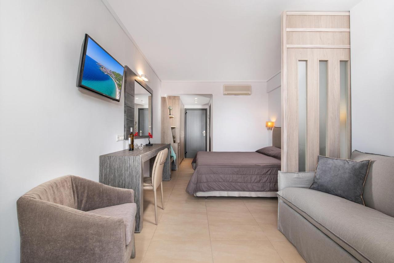 Hotel And 4*