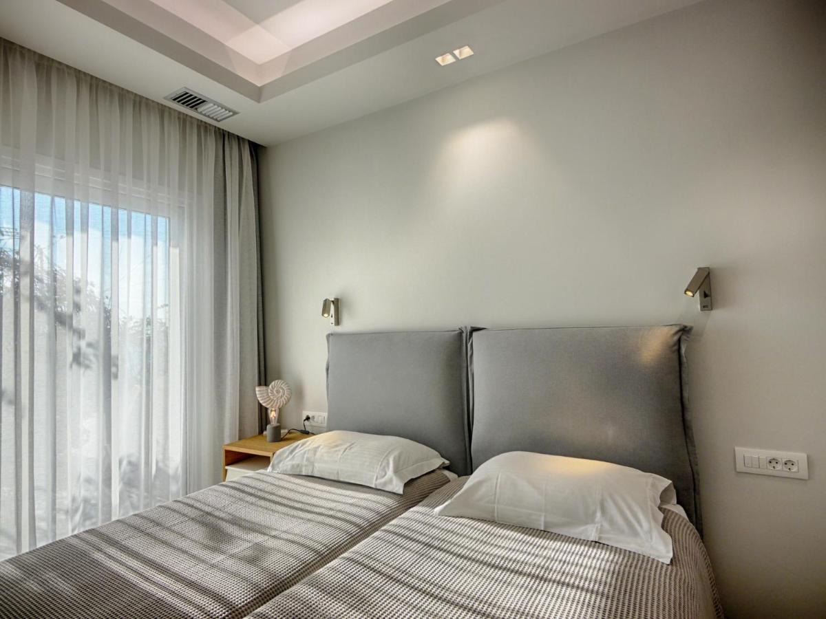 Vistonia Apartment Agios Georgios Pagon