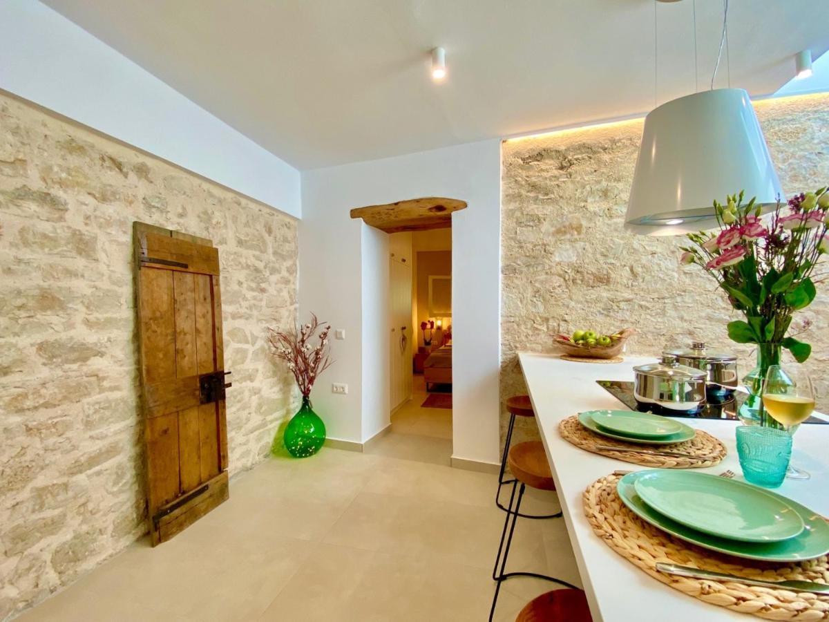 Villa Eva With Private Pool By Dadovillas
