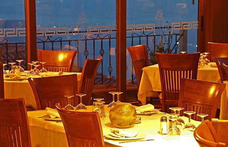 Iniohos Hotel 3*