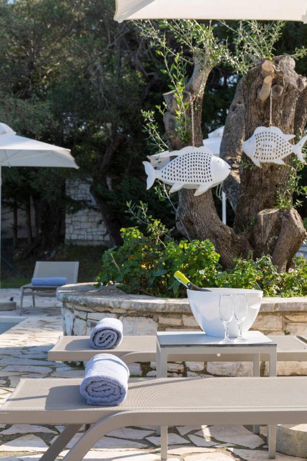 Villa White Stone By Rodostamo Collection