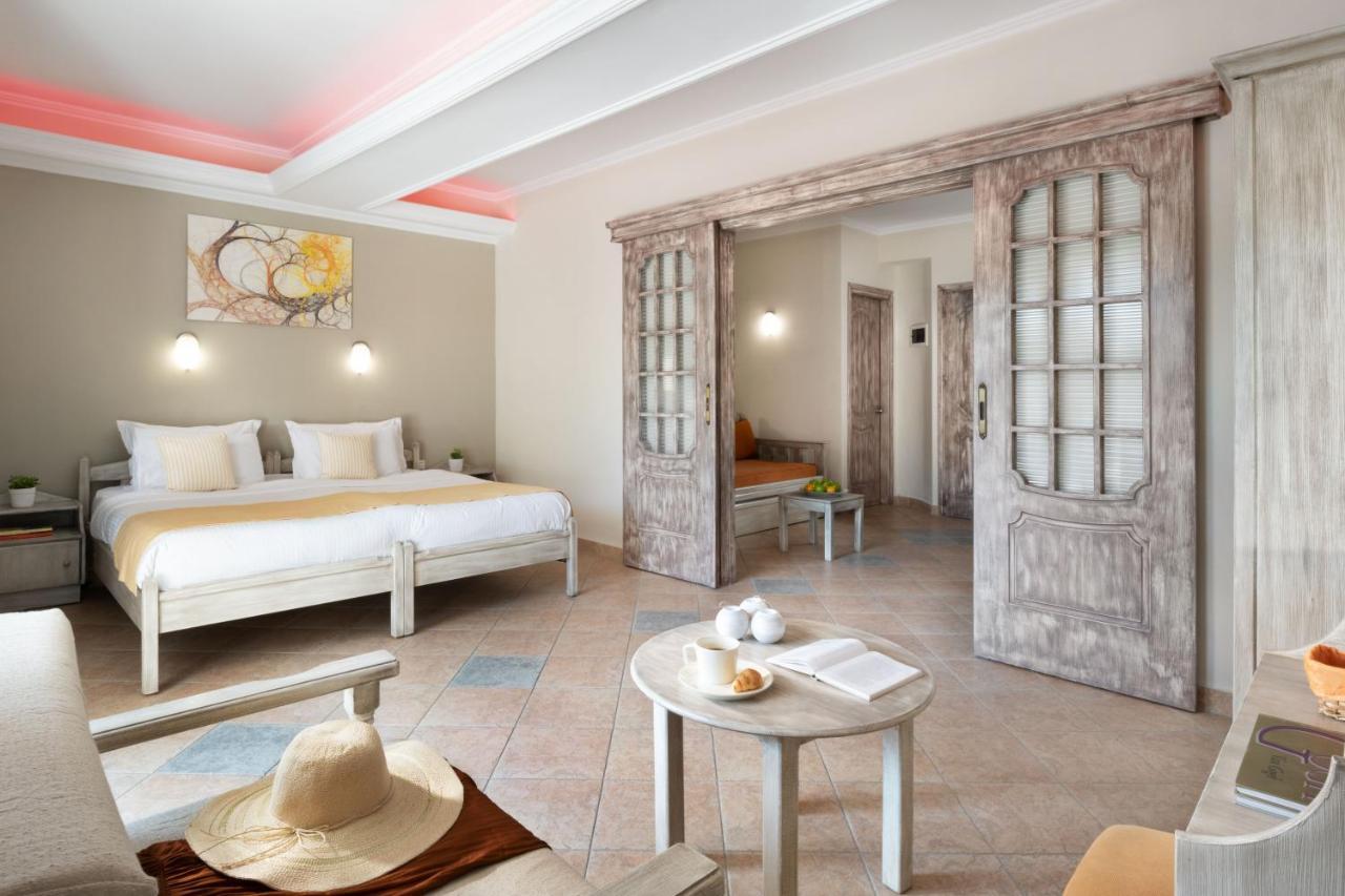 Aparthotel Sirines Complex 2*