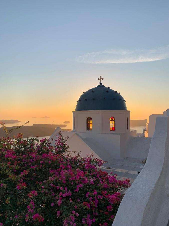 Luxury Blue Dome Santorini Villa
