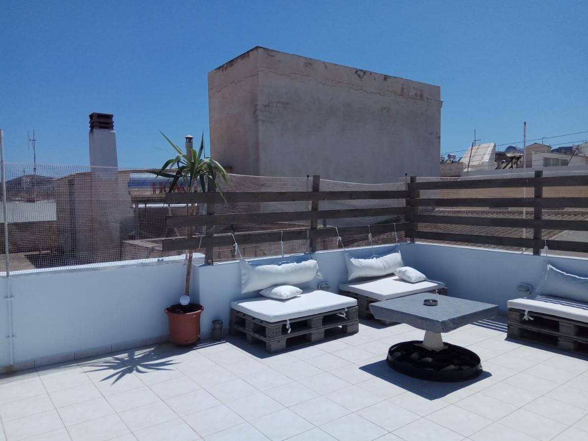 Simple And Special Apartment Ermoupoli