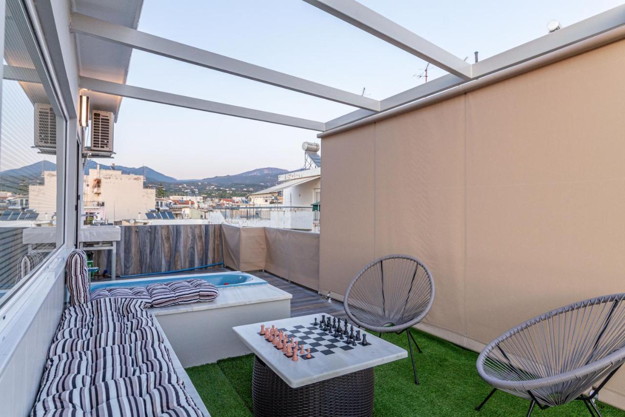 Apartment Tiny Penthouse, Big Terrace Kalamata