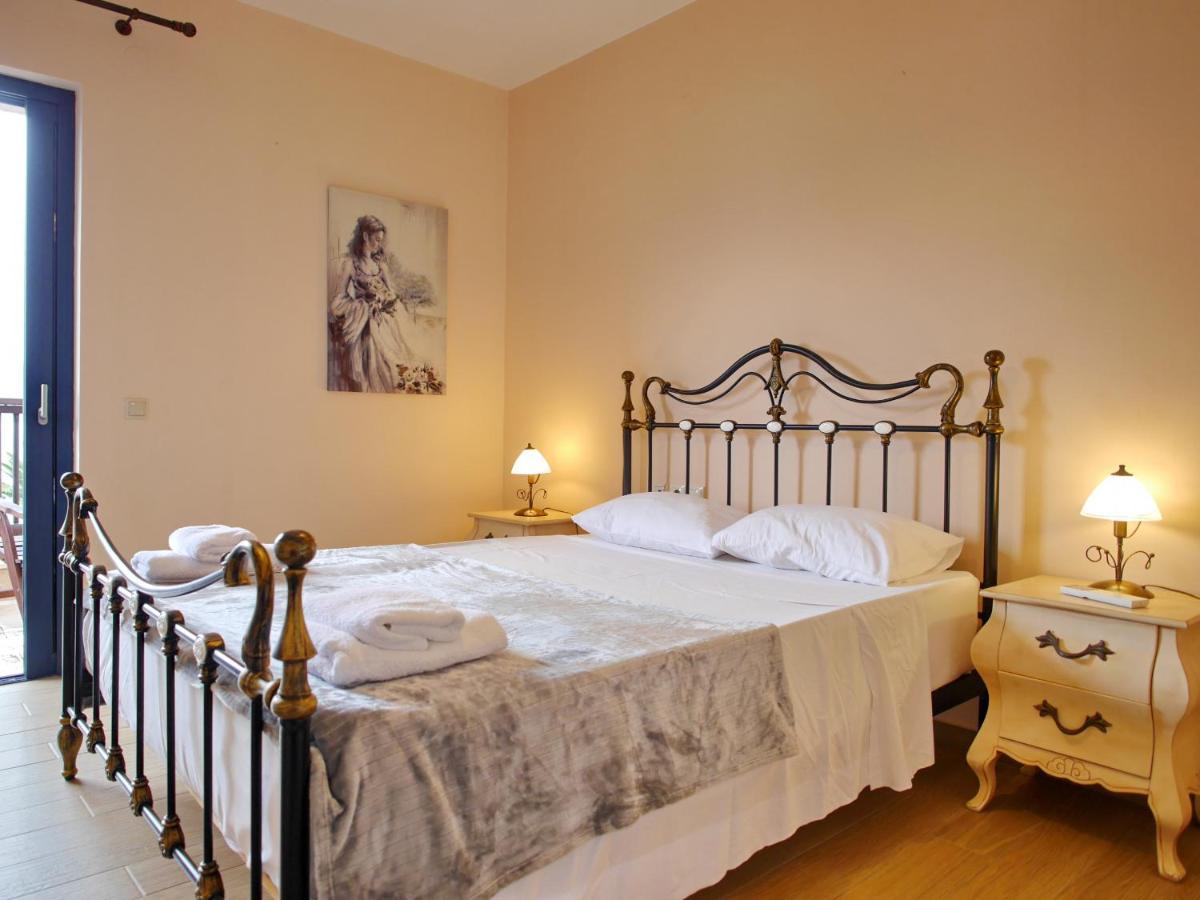 Anna Maria Rock Pure Luxury Villa