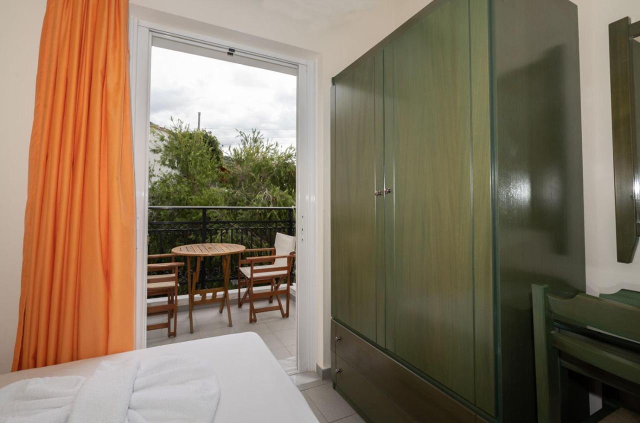 Apartment Aretousa *