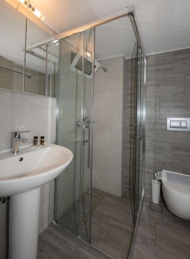 Apartment Aretousa *
