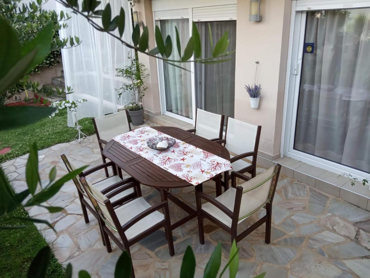 Sea And Garden Apartment *