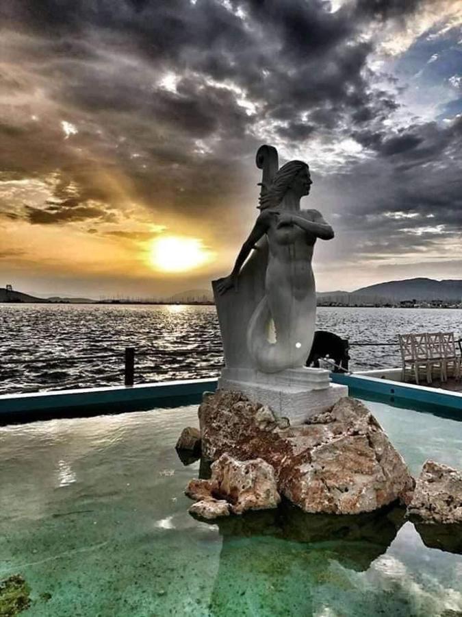 The Moon House Villa