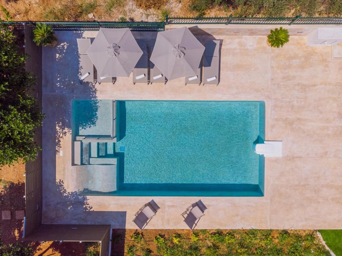 Estella With Pool, Children Area, Bbq & Magnificent Views! Asterion