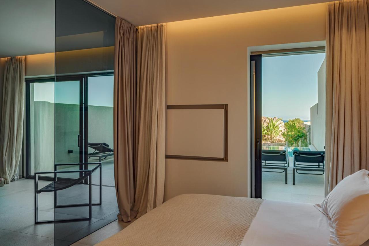 Milos Cove 5*