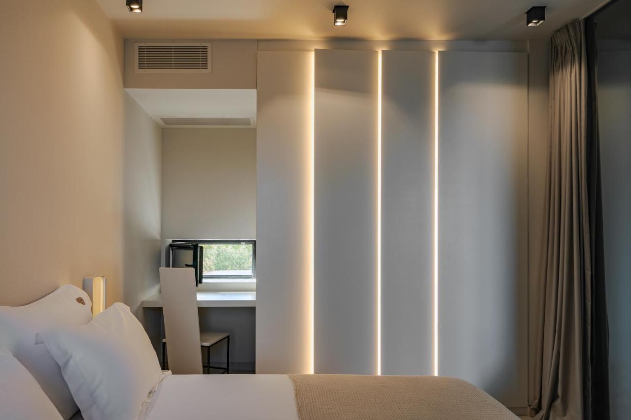 Milos Cove Hotel 5*