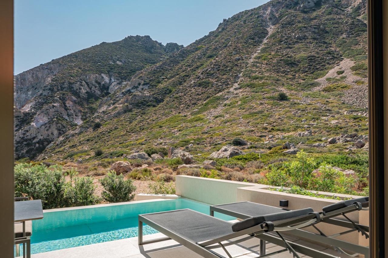 Milos Cove Hotel Komia