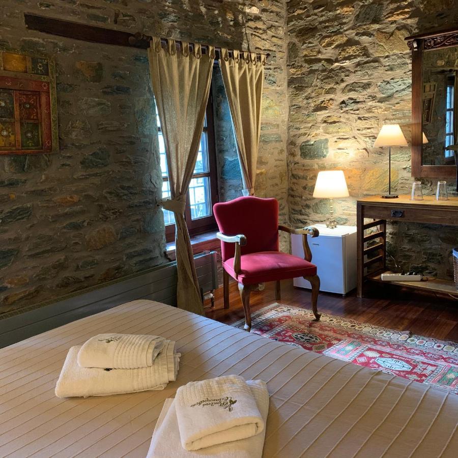 Palio Eleotrivio Agios Lavrentios