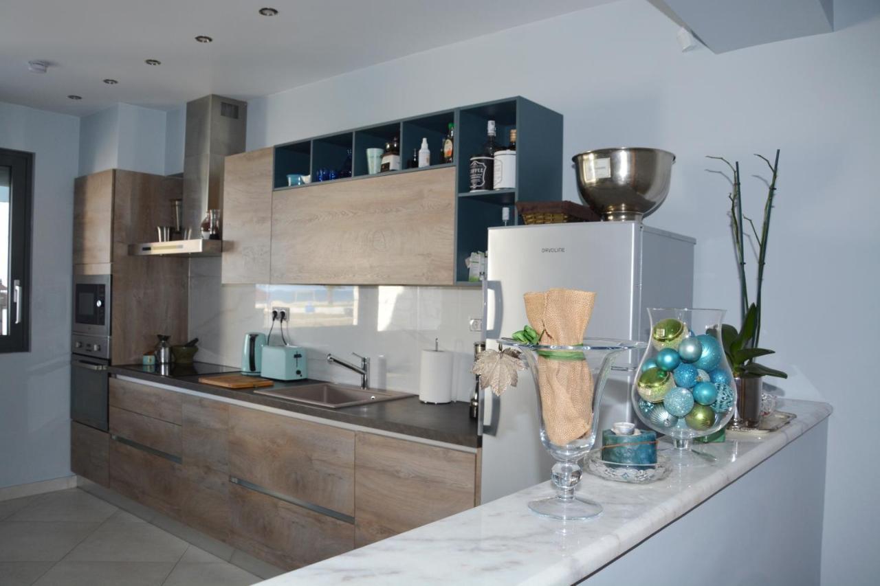 Pegasus Sea View Luxury Apartment *