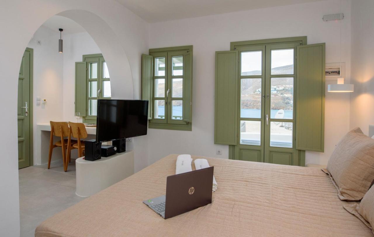 Theasis Apartment *