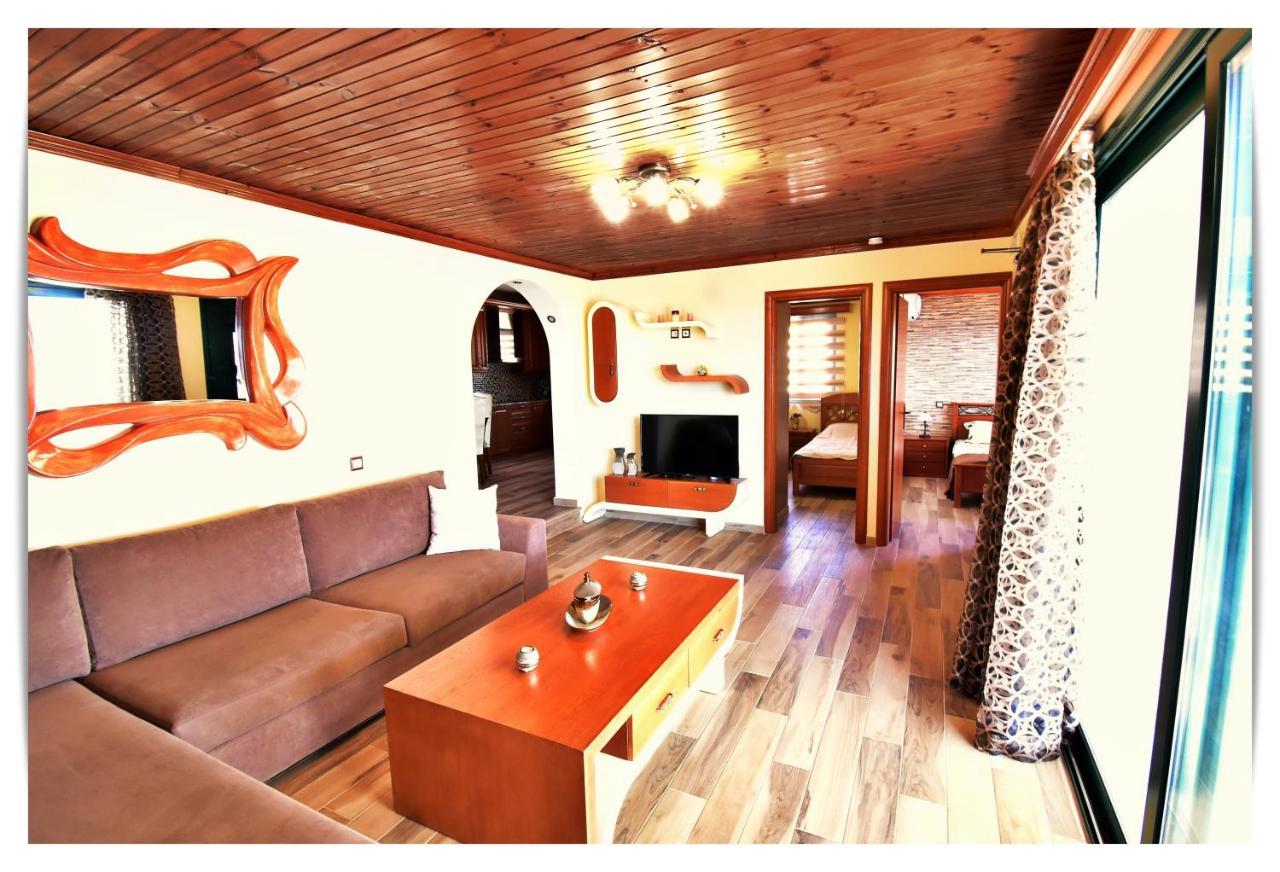 Ardani Paradise View With Jacuzzi Villa *