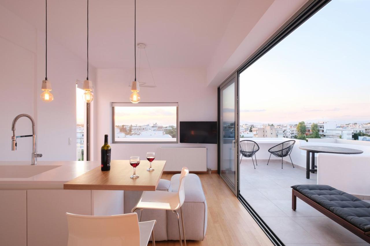 Amazing At Glyfada With Sea View & Jacuzzi Apartment *