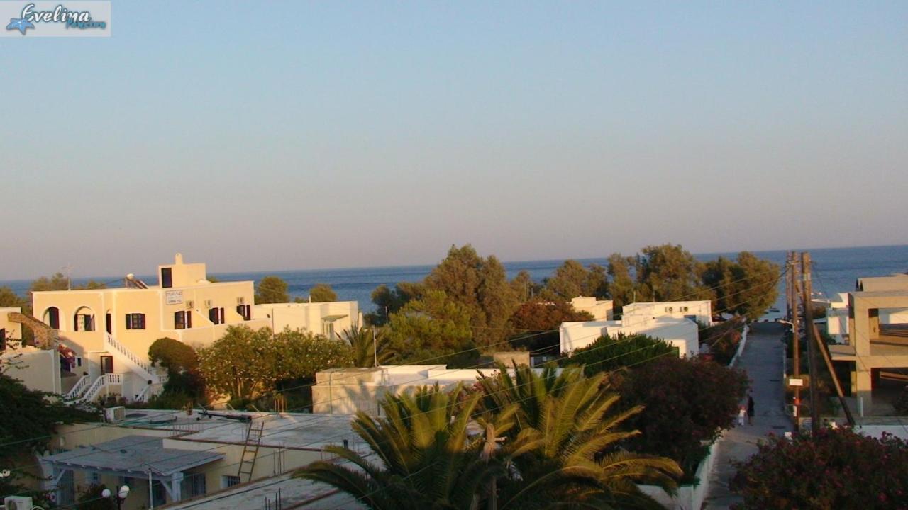 Evelina Pension: Diverse Near Black Guest house Perissa (Santorini)