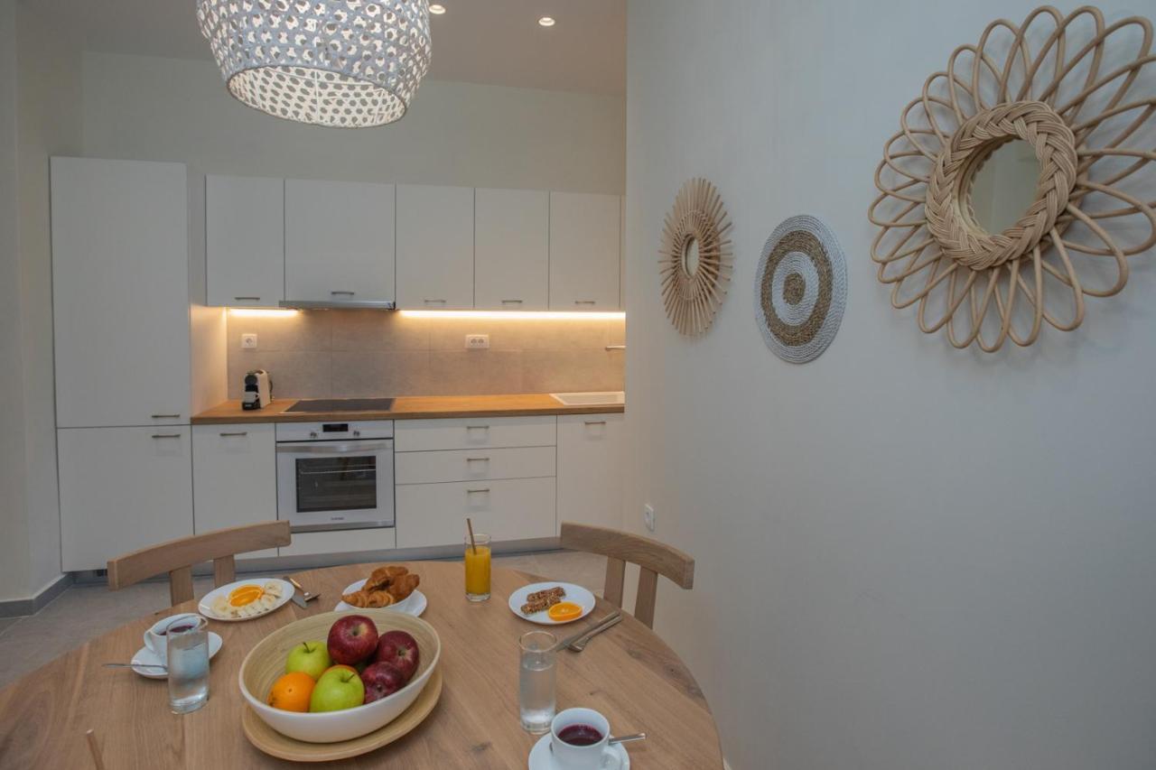 Anemelia Luxury
