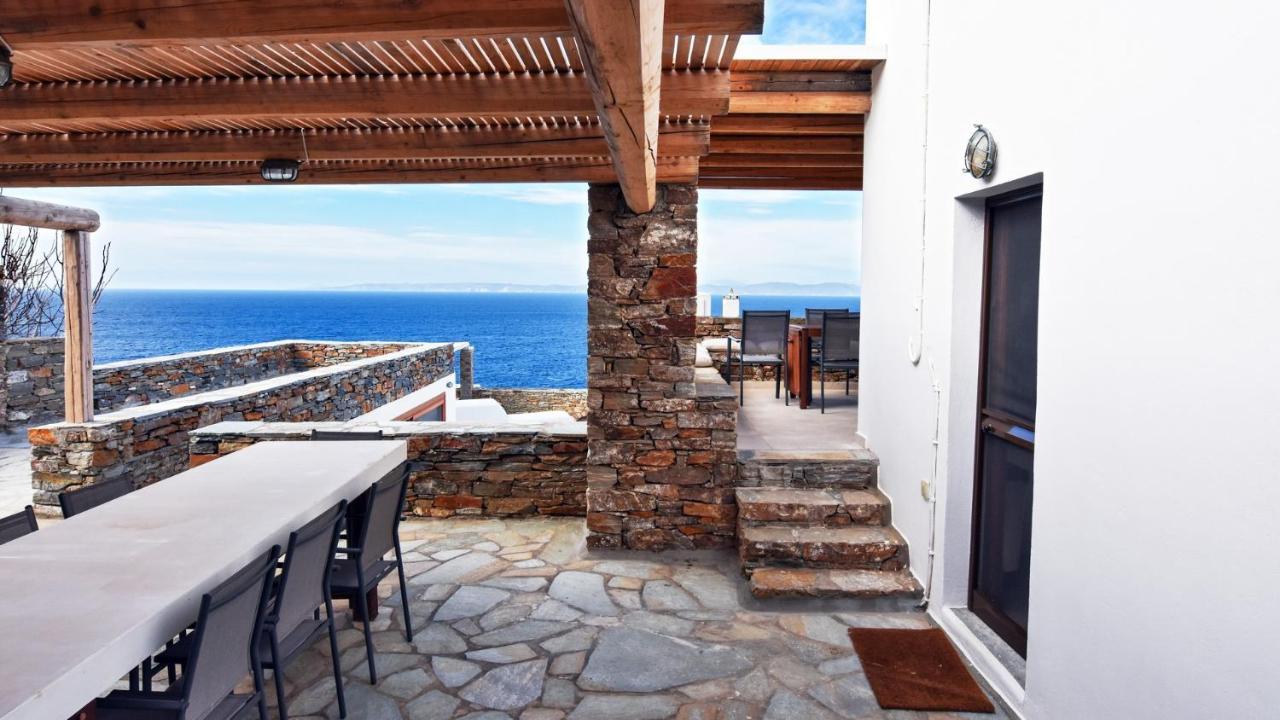 Stone With A Sea Water Swimming Pool And A Sea And Sunset View Holiday home *