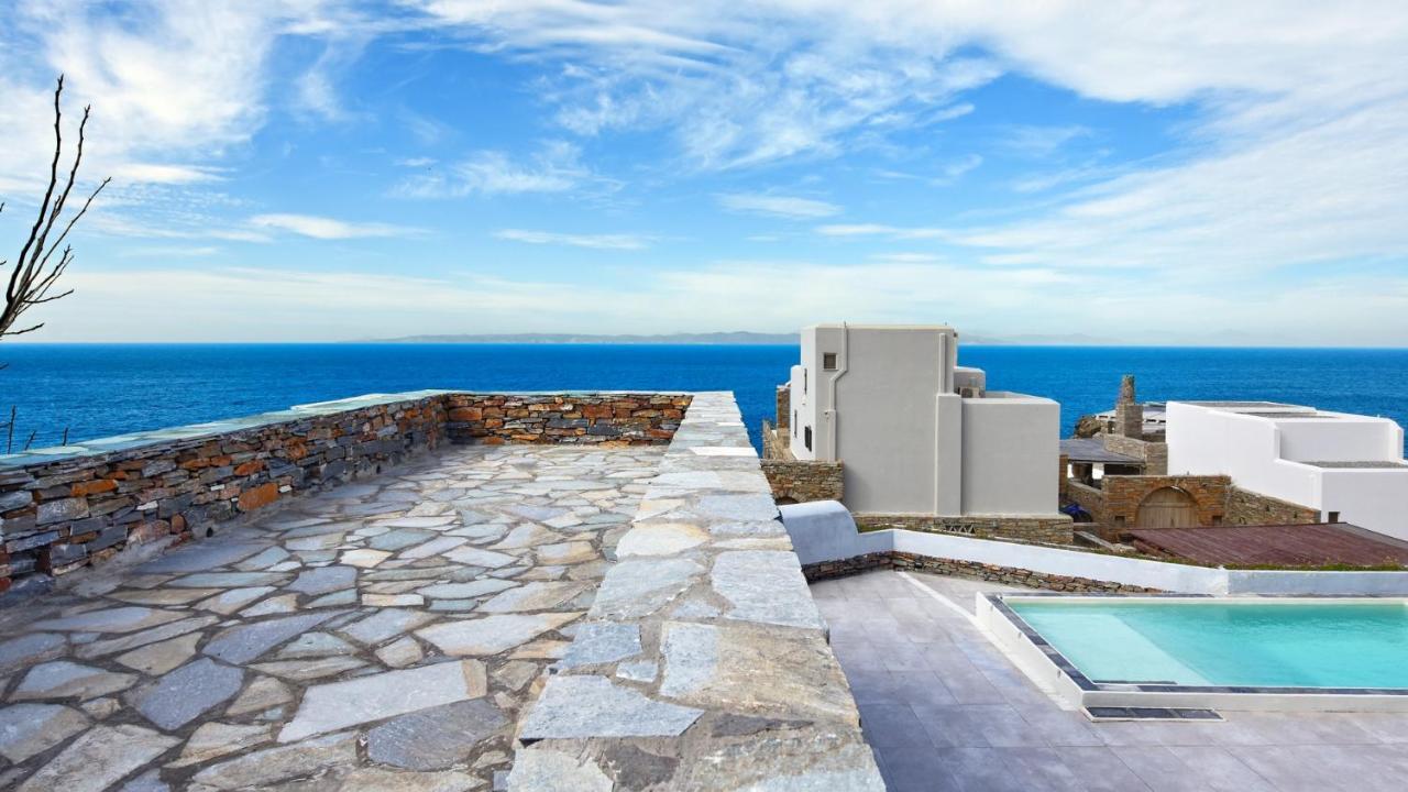 Stone With A Sea Water Swimming Pool And A Sea And Sunset View Holiday home *