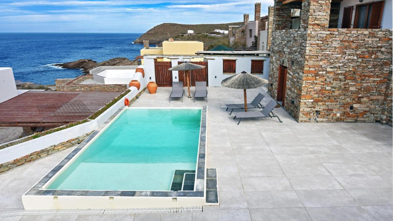 Stone With A Sea Water Swimming Pool And A Sea And Sunset View Holiday home *